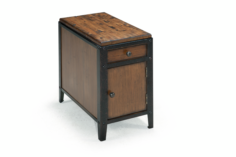 Table d’appoint Eastway de 14 po avec rangement - pin naturel vieilli