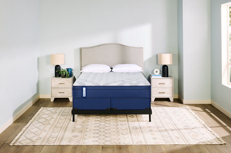 Matelas ferme à Euro-plateau Lambton PosturepedicMD de série 950 de Sealy pour très grand lit