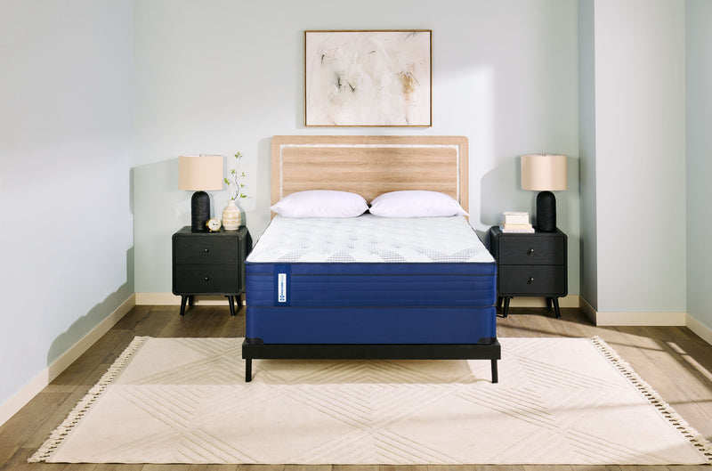 Matelas moyen à Euro-plateau Minden PosturepedicMD de série 1050 de Sealy pour lit double