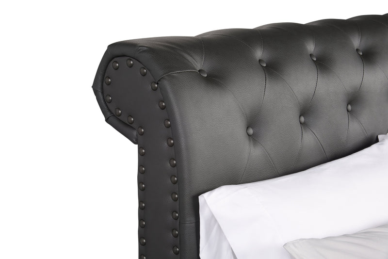 Lit plateforme rembourré Tulsa en tissu de cuir végétalien gris avec capitonnage à boutons - format très grand lit