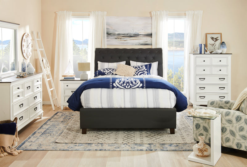 Lit plateforme rembourré Tulsa en tissu de cuir végétalien gris avec capitonnage à boutons - format très grand lit