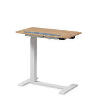 Bureau portatif Aaron de 26,77 po à hauteur réglable avec dessus relevable – chêne