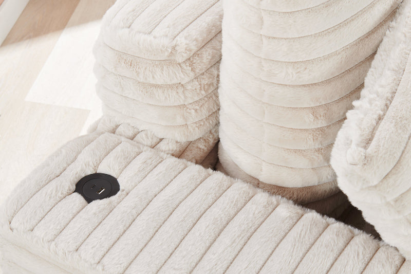 Fauteuil long Alto de 58 po en tissu de fausse fourrure très douce avec deux porte-gobelets et port USB - taupe