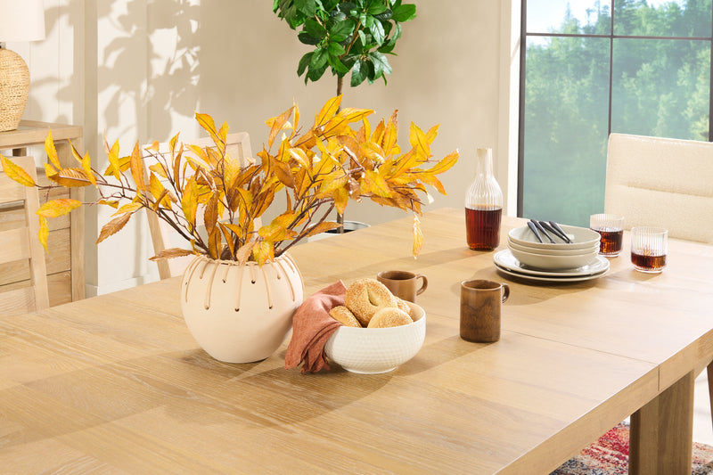 Table de salle à manger Aspen de 80 po à 104 po à rallonge et base à tréteaux - naturelle