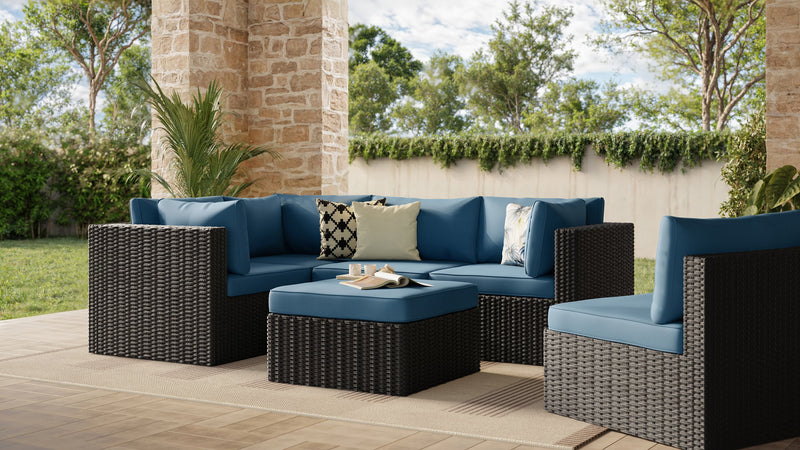 Ensemble Barbados 6 pièces pour la terrasse à l’extérieur avec 3 fauteuils en coin, 2 fauteuils sans accoudoirs et pouf - osier en résine tressé à la main, résistant aux rayons UV et aux intempéries - noir et bleu