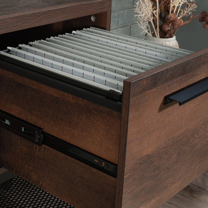 Bahut de bureau Briarbrook de 64,02 po de qualité commerciale avec 2 tiroirs et armoire - brun