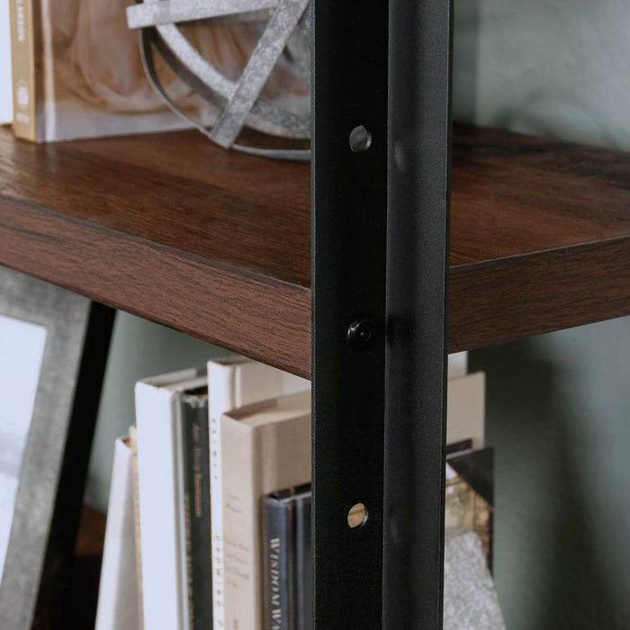 Crédence tout usage Briarbrook de 32,28 po de qualité commerciale - brune