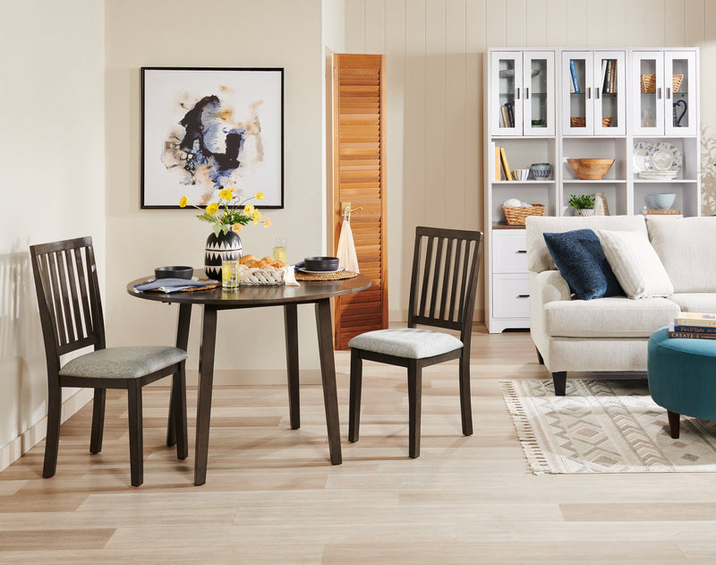 Ensemble de salle à manger Bryn 3 pièces avec table ronde de 42 po à abattant et 2 chaises en tissu  - gris foncé