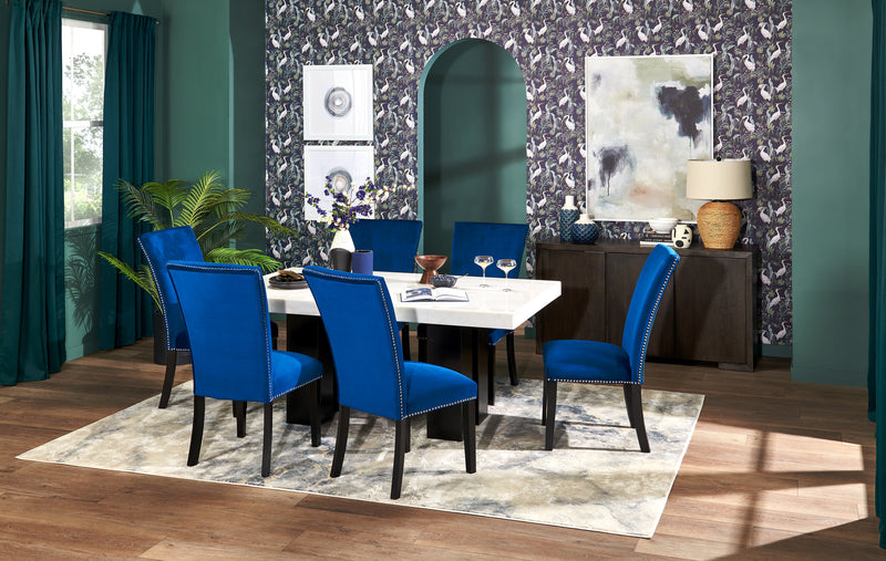 Chaise de salle à manger Cami en tissu de velours - bleue