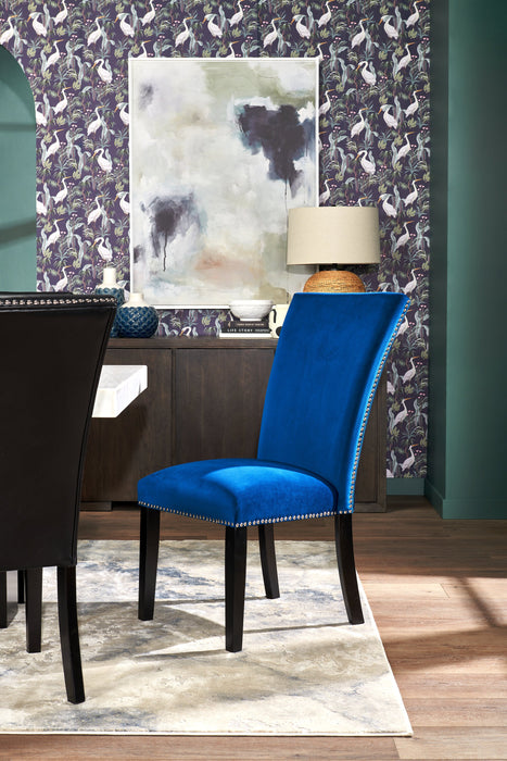 Chaise de salle à manger Cami en tissu de velours - bleue