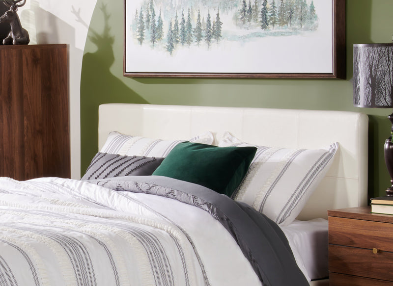 Lit rembourré Chase en tissu de cuir végétalien blanc - format grand lit