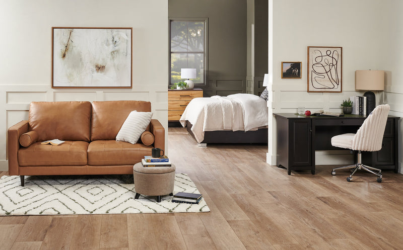 Causeuse Edge de 70 po en cuir véritable avec pattes en bois et coussins de dossier amovibles - brun