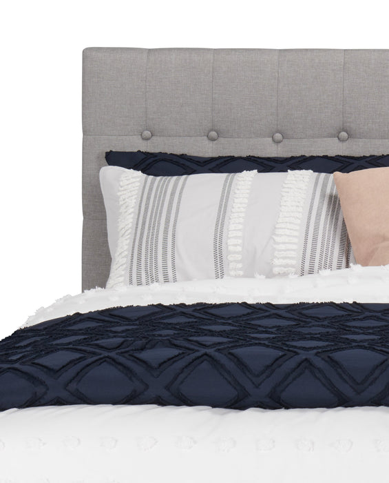 Tête de lit rembourrée Ellis en tissu gris avec capitonnage à boutons - format grand lit