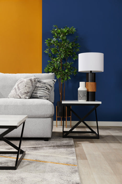 Fauteuil modulaire sans accoudoirs Evolve de Scott Living de 39,5 po en tissu d’apparence lin avec coussins en duvet et plumes - gris clair