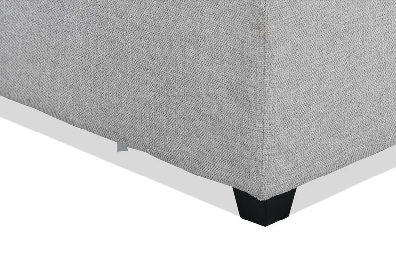 Fauteuil modulaire en coin Evolve de Scott Living de 39,5 po en tissu d’apparence lin avec coussins en duvet et plumes - gris clair