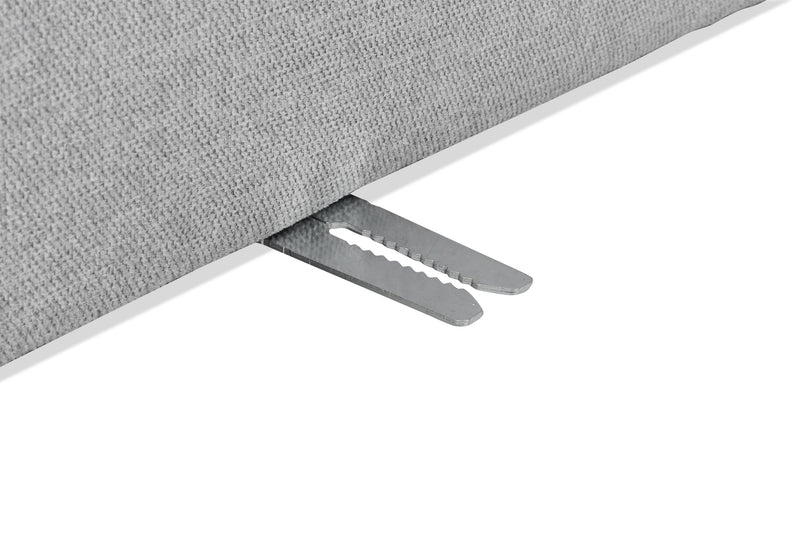 Sofa modulaire Evolve de Scott Living de 118,5 po en tissu d’apparence lin avec coussins amovibles en duvet et plumes - gris