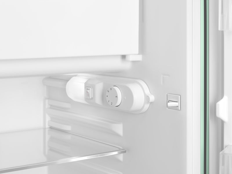 Réfrigérateur compact Smeg rétro de 4,31 pi3 - FAB10URPG3