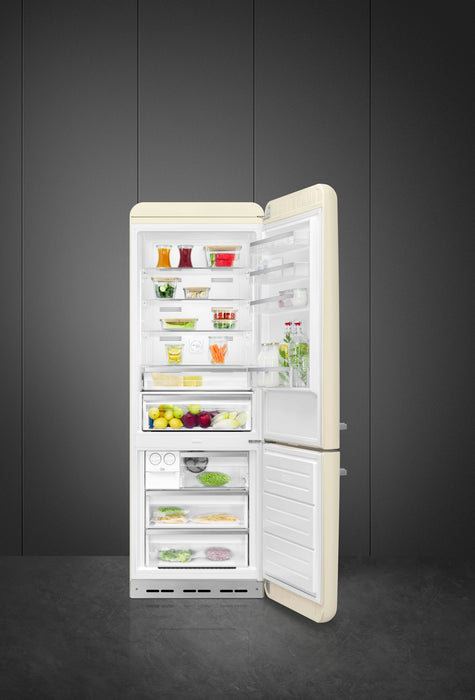 Réfrigérateur Smeg rétro de 18 pi3 à congélateur inférieur - FAB38URCR