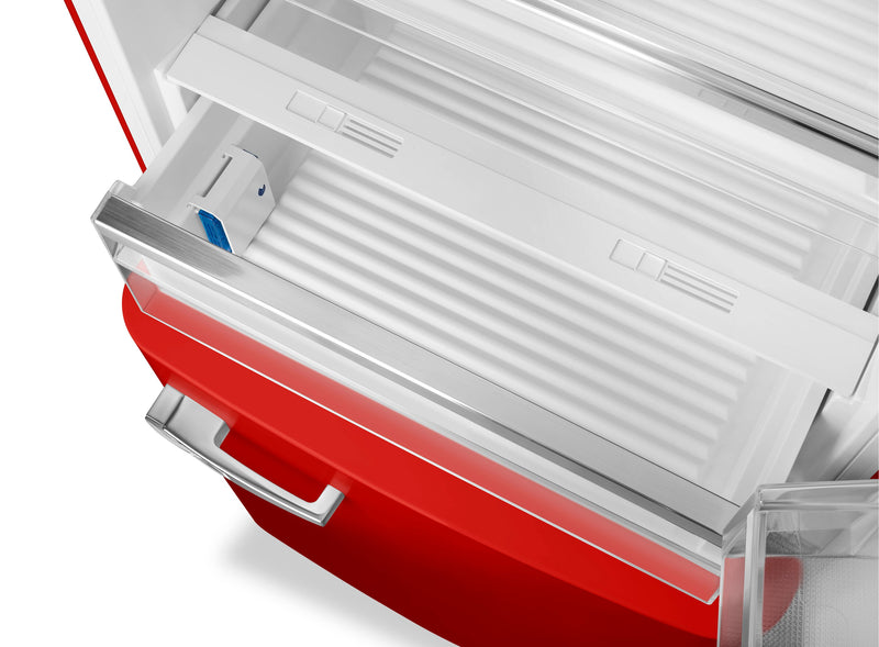 Réfrigérateur Smeg rétro de 18 pi3 à congélateur inférieur - FAB38URRD