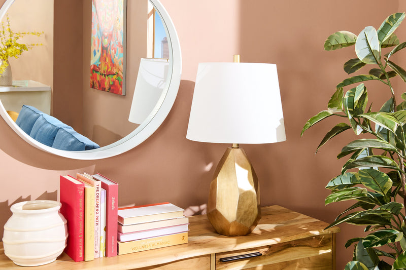 Lampe de table somptueuse Farah de 26 po en polyrésine dorée