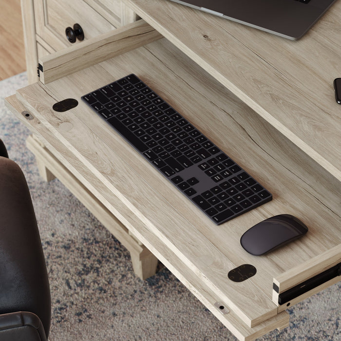 Bureau de direction Hammond de 67,56 po de qualité commerciale à 7 tiroirs - chêne crayeux