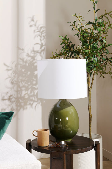 Lampe de table Joslyn de Kort & Co. de 23 po en céramique verte