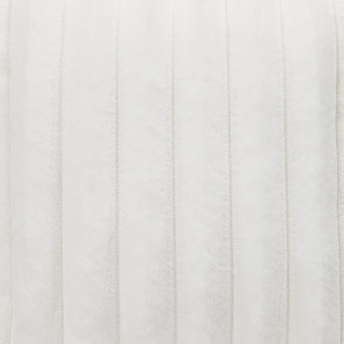 Fauteuil Koda de 41 po fabriqué au Canada en tissu de chenille et de fausse fourrure avec coussins amovibles - gris Paloma luxueux