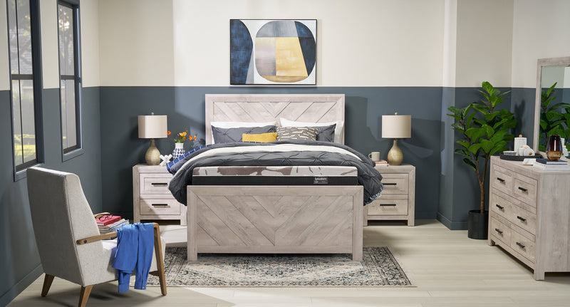 Lit à panneaux Lark blanc rustique avec tête de lit, cadre et motif de chevrons - format grand lit