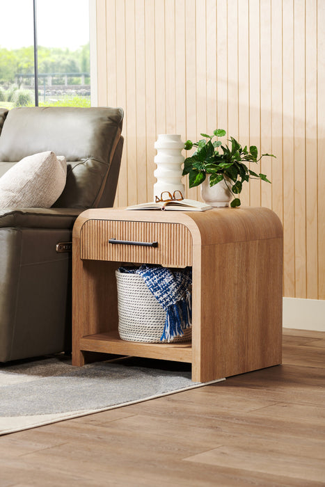 Table de bout moderne Scott Living Lenore de 24 po avec rangement, tablette et ports USB - naturelle