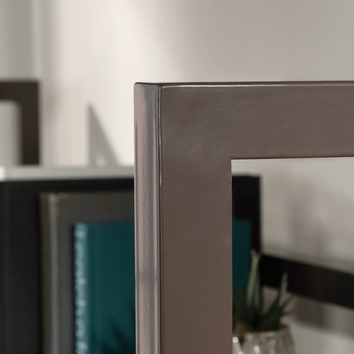 Crédence d’ordinateur Manhattan Gate de 65,98 po de qualité commerciale avec tablette - chêne mystique