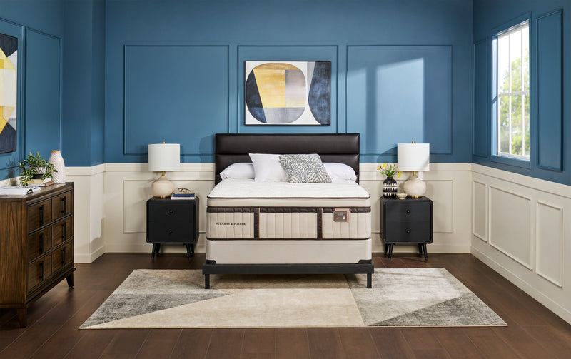 Matelas luxueux à Euro-plateau Middlesbrough de Stearns & Foster pour lit double