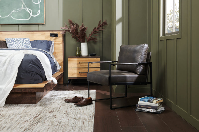 Fauteuil d’appoint Nico de 24,75 po en similicuir avec pattes en métal - gris foncé