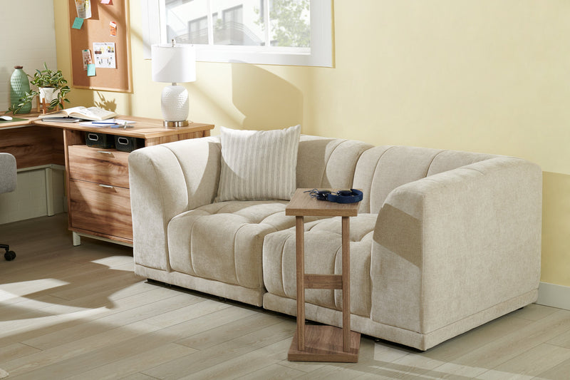 Causeuse modulaire Oaklyn Kort & Co. de 77 po en tissu avec coussins de siège capitonnés - beige