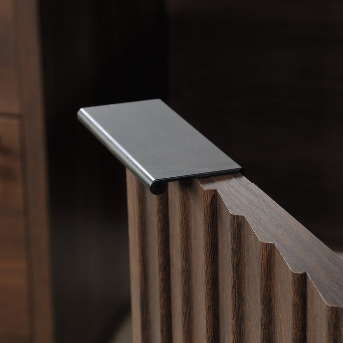 Bureau en forme de L Palo Alto de 59,13 po de qualité commerciale à 3 tiroirs avec armoire - acajou