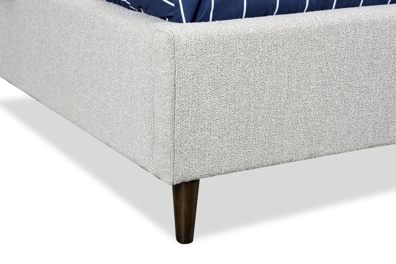 Lit plateforme rembourré Rain de Kort & Co. en tissu gris clair capitonné - format grand lit