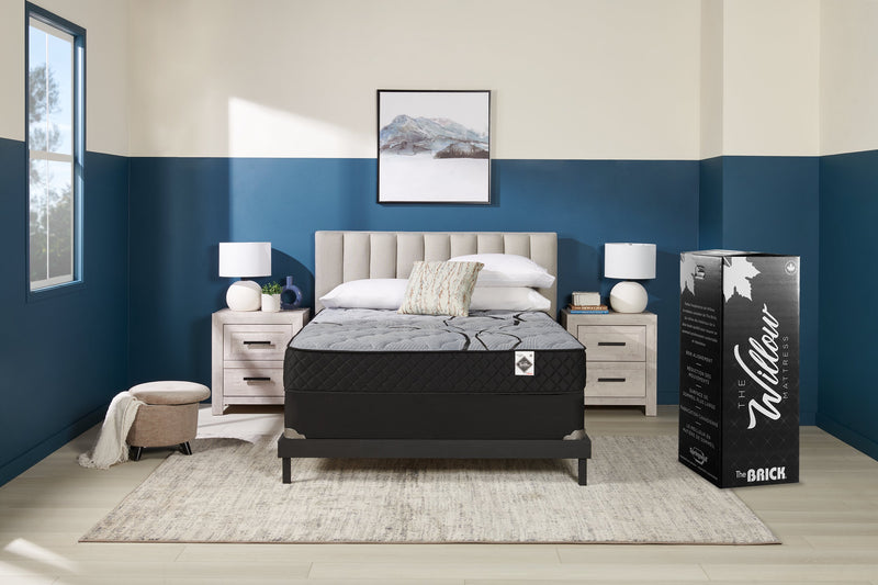 Matelas semi-ferme à plateau régulier dans une boîte Red Cedar de Springwall pour véhicule récréatif