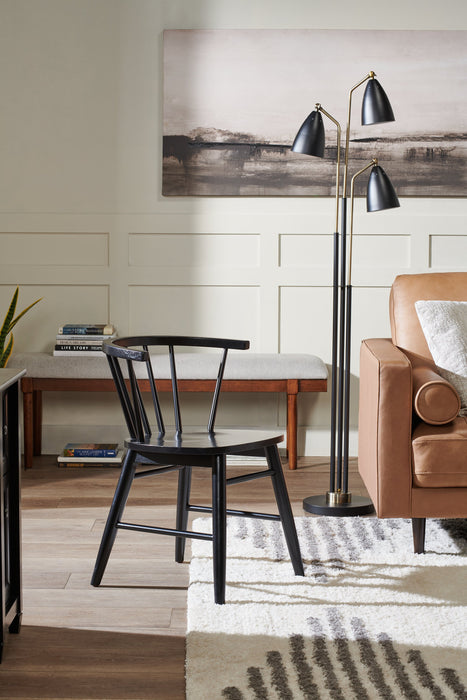Chaise de salle à manger Remi avec dossier à barreaux en forme de fuseau courbé - noire