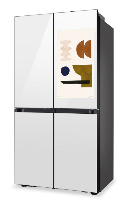 Réfrigérateur BESPOKE Samsung de 22,5 pi³ et de 36 po de profondeur comptoir à 4 portes FlexMC avec portail Family Hub+MC avec IA - verre blanc - RF23DB990012AC