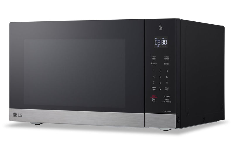 Four à micro-ondes de comptoir LG NeoChefMC de 1,5 pi3 avec technologie Smart Inverter et cuisson par capteur - MSER1590S