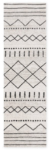 Carpette lavable Fresh blanche à bandes tribales - 2 pi 0 po x 6 pi 7 po