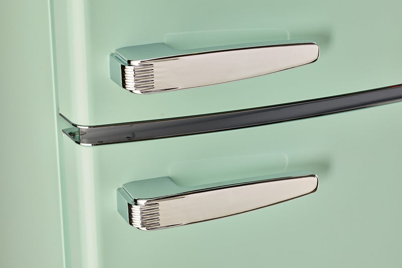Réfrigérateur Classic Rétro d’Unique de 24 po et de 11 pi3 à congélateur supérieur - vert menthe estival - UNQ-310L LG TM