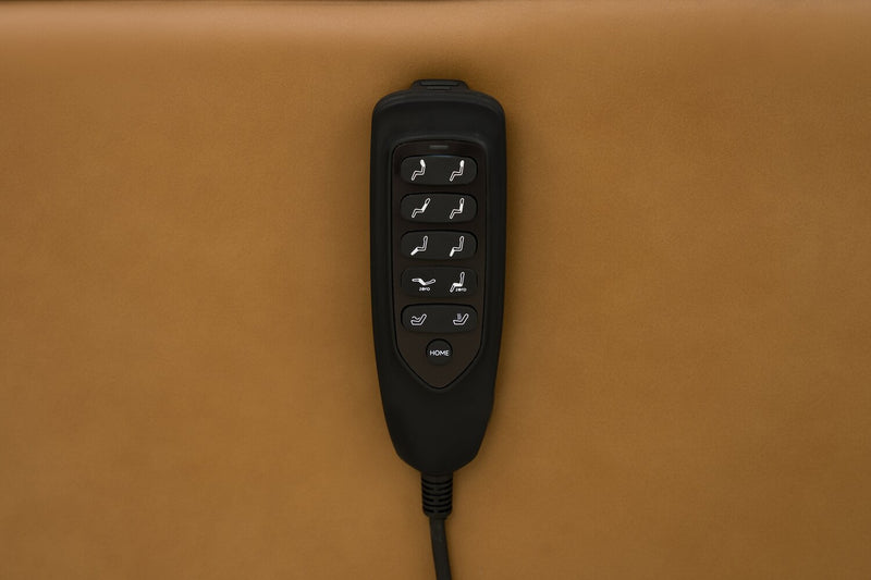 Fauteuil de massage à inclinaison électrique Serene de 31 po en cuir véritable avec appuie-tête électrique et siège chauffant - tan