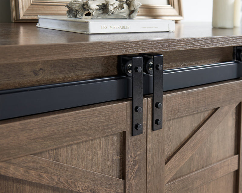 Armoire décorative Corbin de 47,25 po avec portes de grange coulissantes - chêne noyer