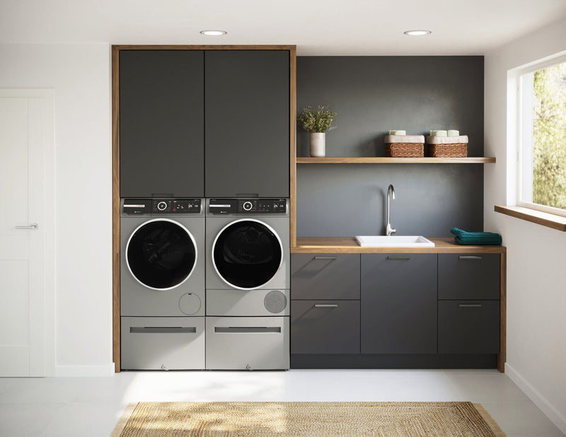 Laveuse à chargement frontal de 2,4 pi³ et sécheuse avec pompe à chaleur de 4 pi³ de série 800 de Bosch 