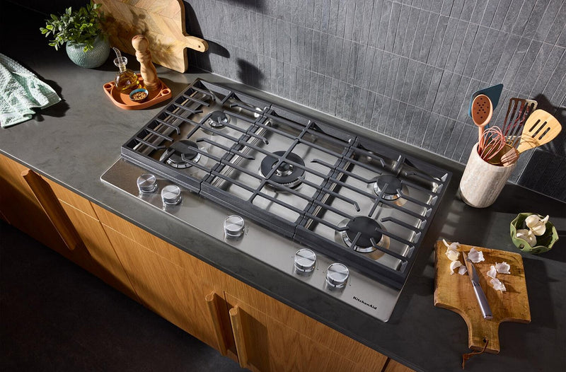Surface de cuisson à gaz sur métal KitchenAid avec grille pour wok intégrée - acier inoxydable - KCGK736SSS