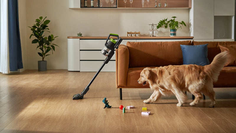 Aspirateur-balai sans fil RapidClean Pro de Eureka avec lumières avant à DEL - NEC285GR