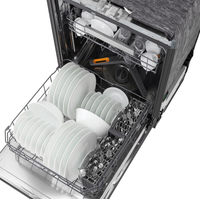  Lave-vaisselle encastré LG à 46 dBA de 24 po avec commandes sur le dessus et QuadWashMC - acier inoxydable noir - LDNPQ555D