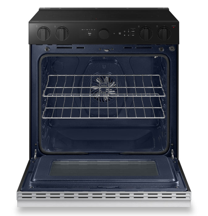 Cuisinière intelligente électrique encastrée Samsung de 6,3 pi³ avec friture à air et Air Sous Vide - acier inoxydable - NSE6DG8500SRAC