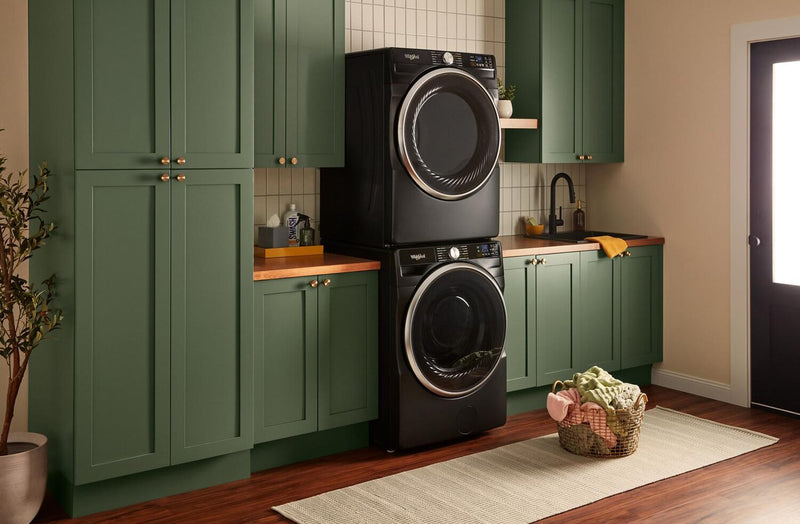 Laveuse à chargement frontal de 5,8 pi³ avec système de ventilation FreshFlowMC et sécheuse à gaz de 7,4 pi³ de Whirlpool 