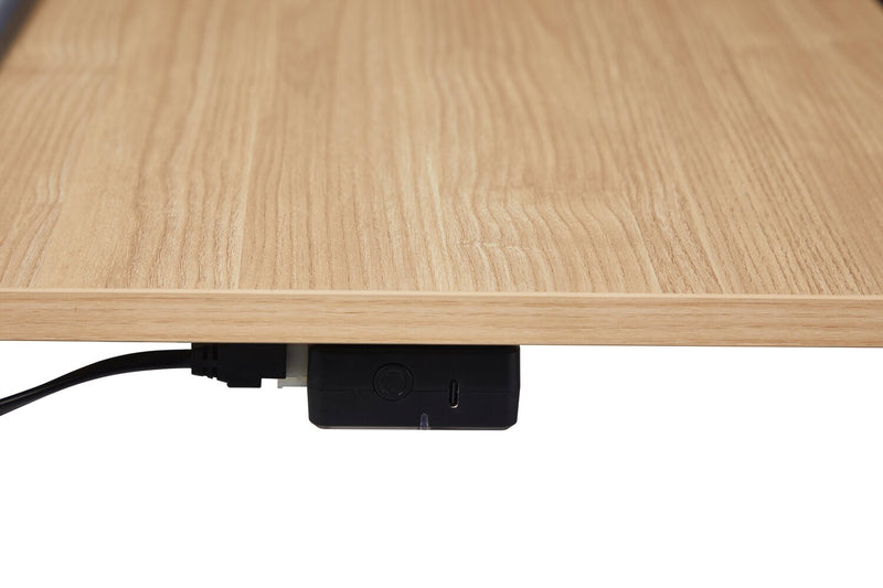 Bureau portatif Aaron de 26,77 po à hauteur réglable avec dessus relevable – chêne